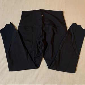 HIGH WAISTED Lululemon crop leggings size 8